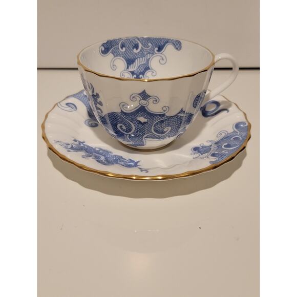 Vintage Royal Worcester Blue‎ Dragon Tea Cup & Saucer Gold Trim with Stand - Picture 9 of 13